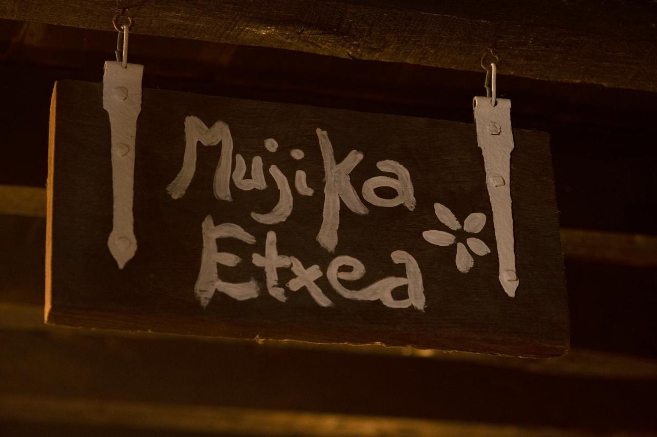 Mujika Etxea Villa Manurga ภายนอก รูปภาพ